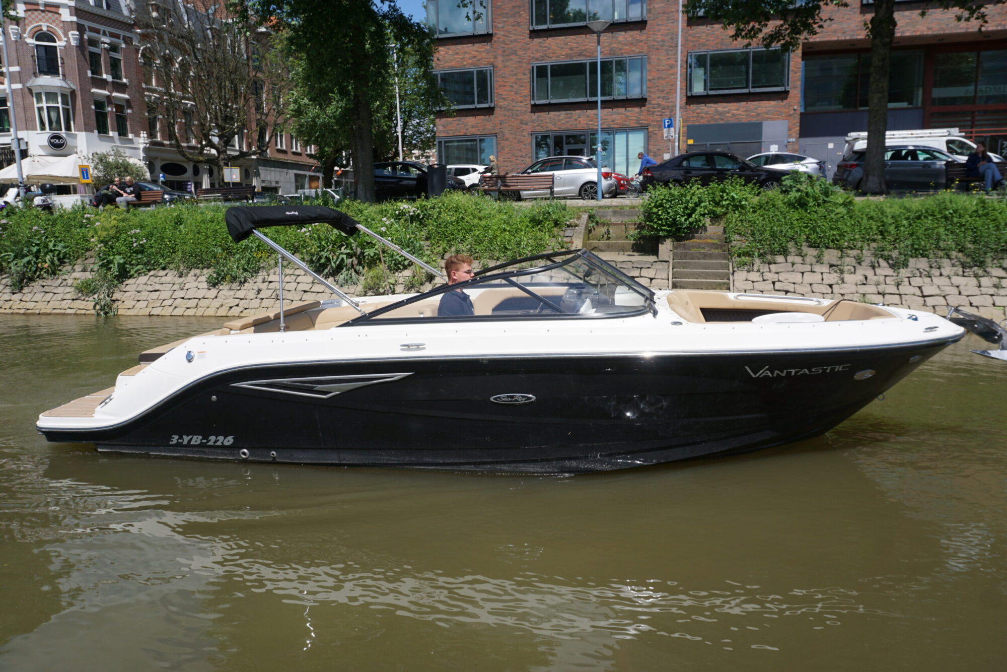 foto: 56 Sea Ray Sea Ray 250 SLX