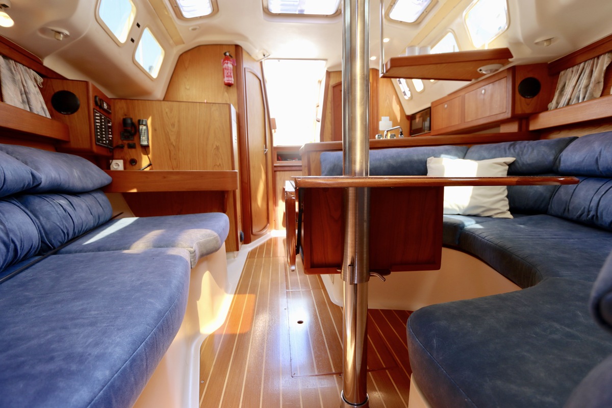 foto: 111 Hunter 340