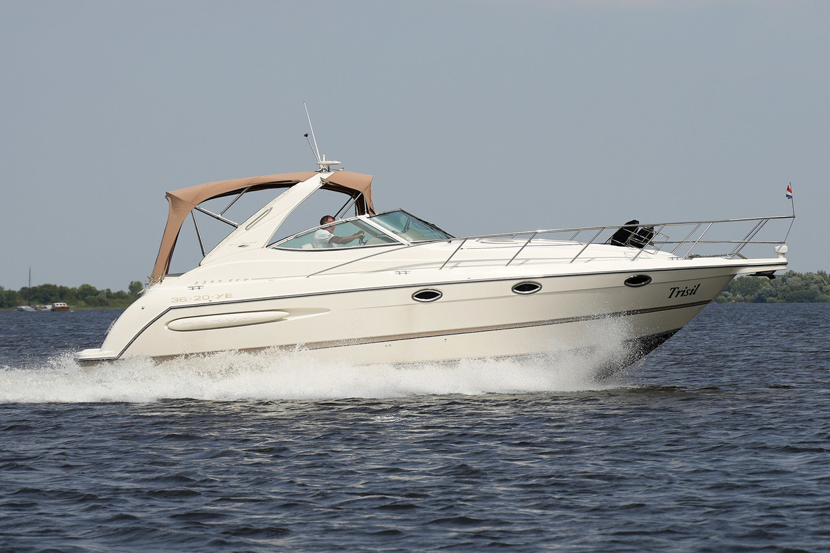 foto: 31 Maxum 3300 SCR