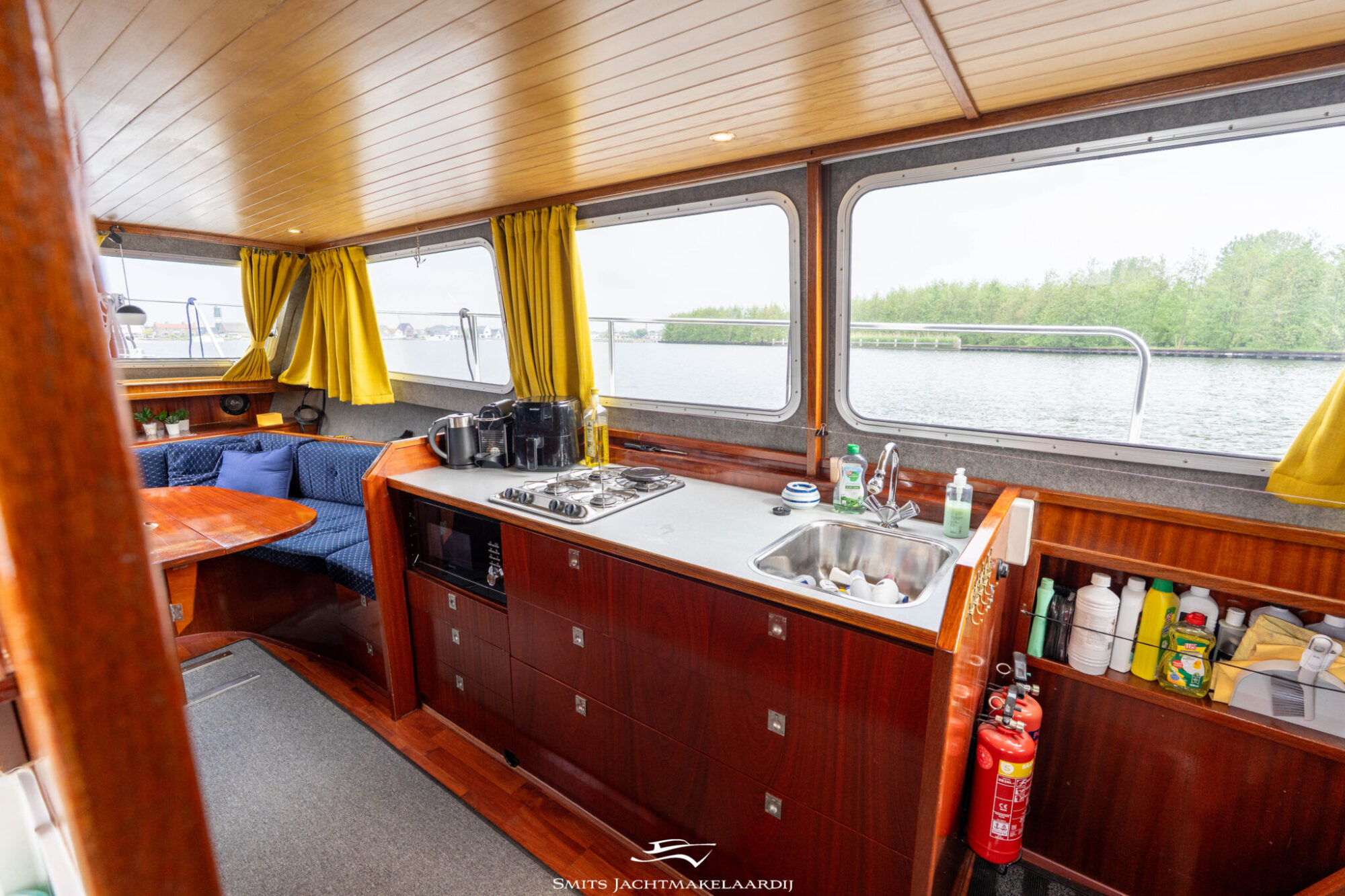 foto: 48 Bege Bege 9.50 AK Cabrio