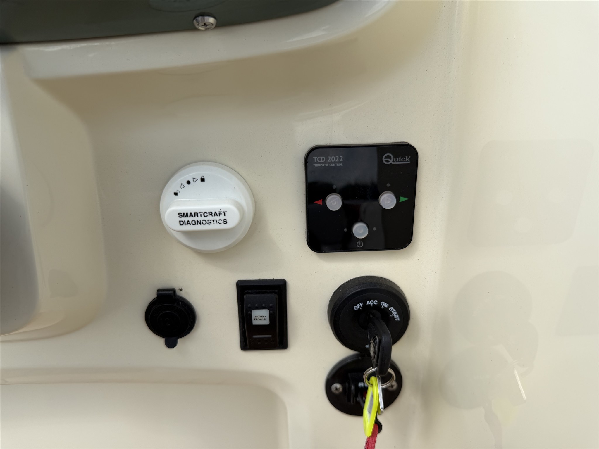 foto: 32 Invictus GT 280