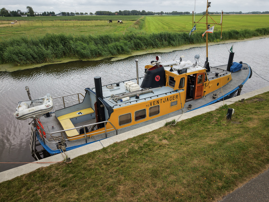 foto: 39 Varend Woonschip ex RWS vlet 14.78