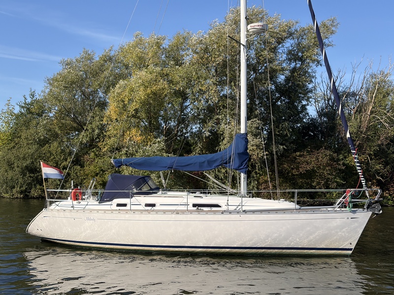 hoofdfoto: 1 Dufour 36 Classic