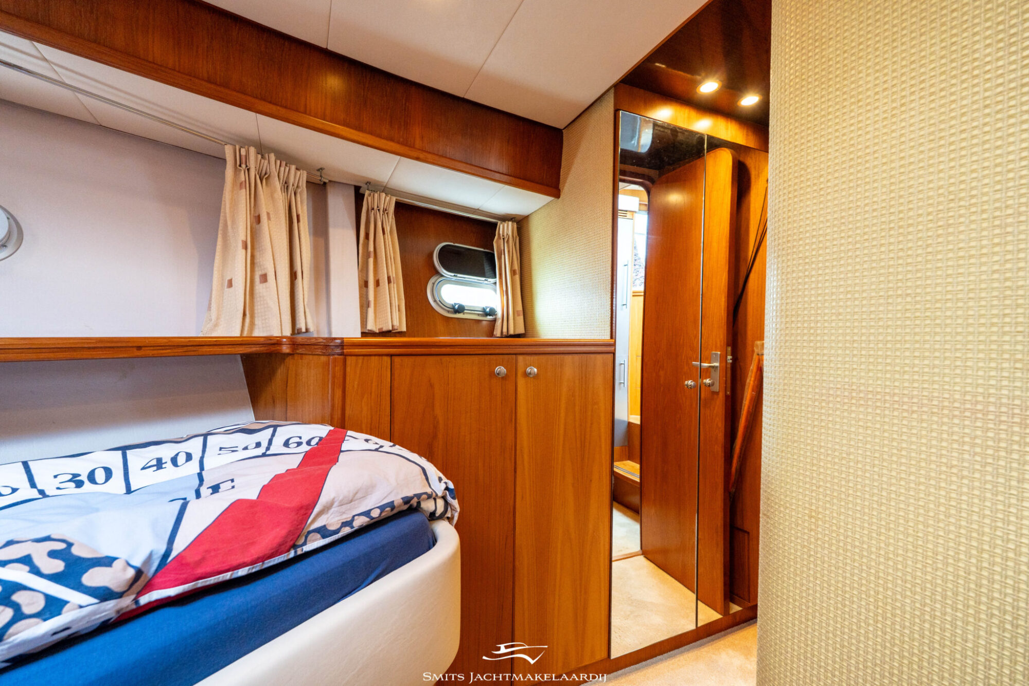 foto: 93 Van der Valk Valk Continental 15.50 Cabrio