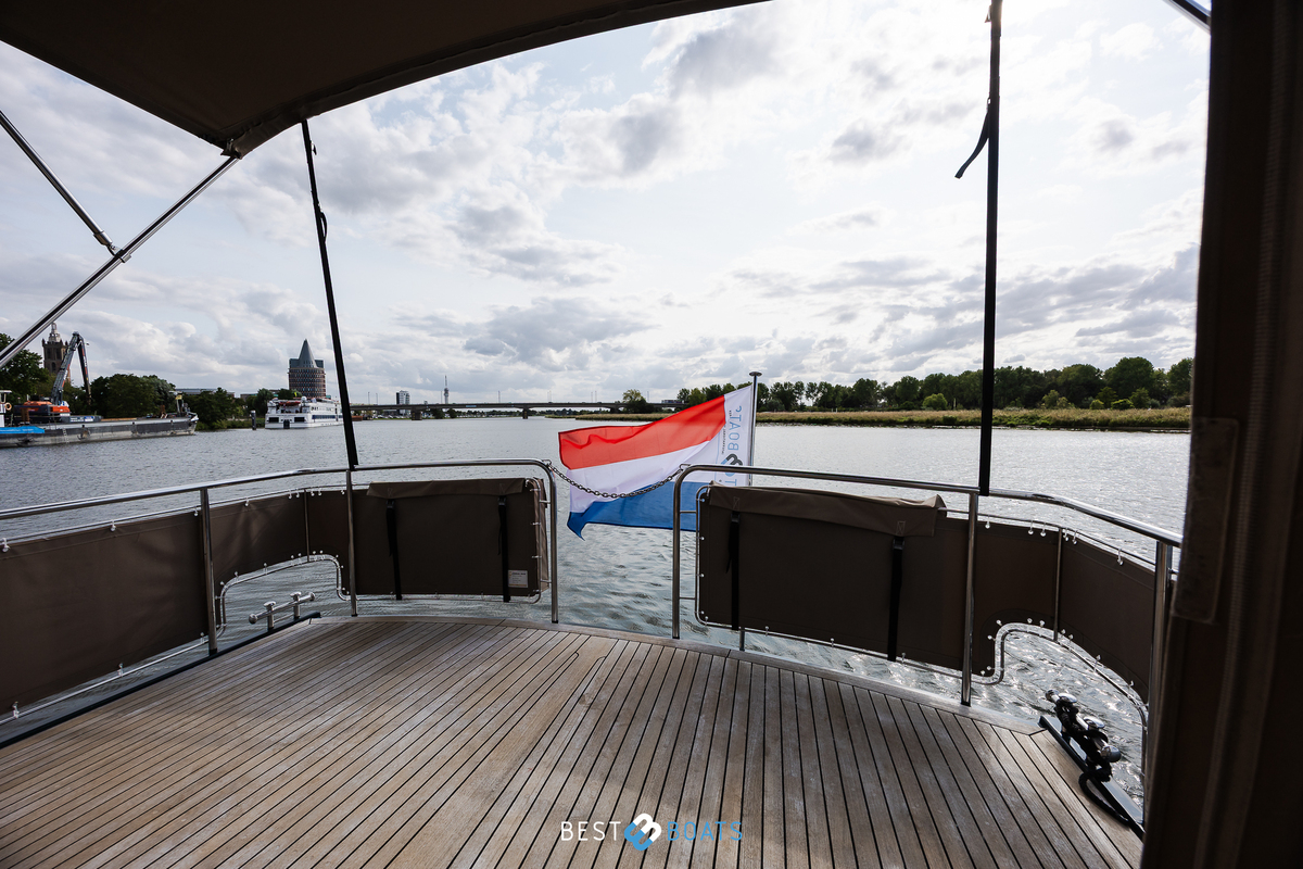 foto: 38 Linssen Classic Sturdy 32 AC