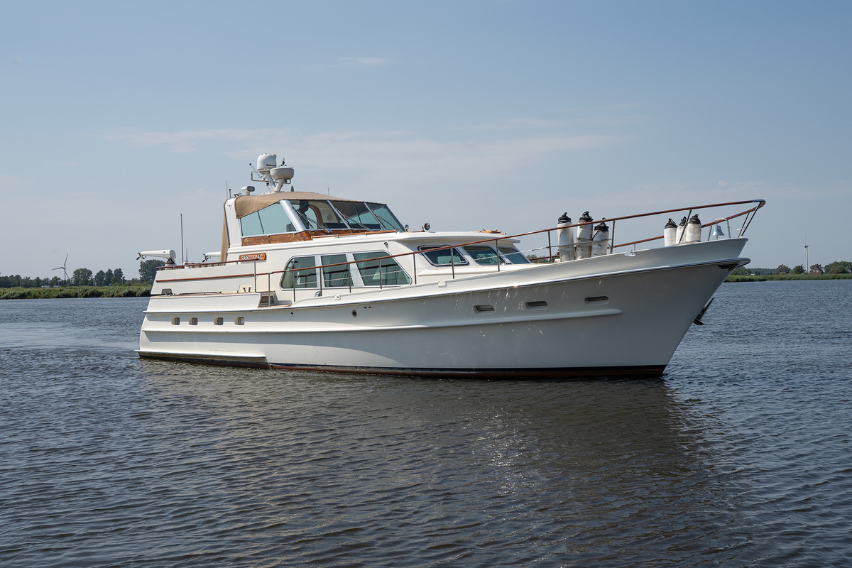 foto: 66 Super Van Craft 14.80 Cabrio