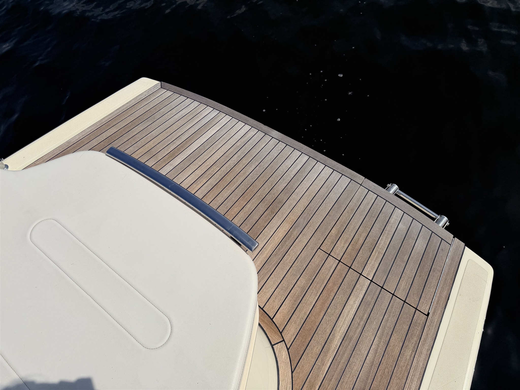 foto: 42 Invictus GT 280