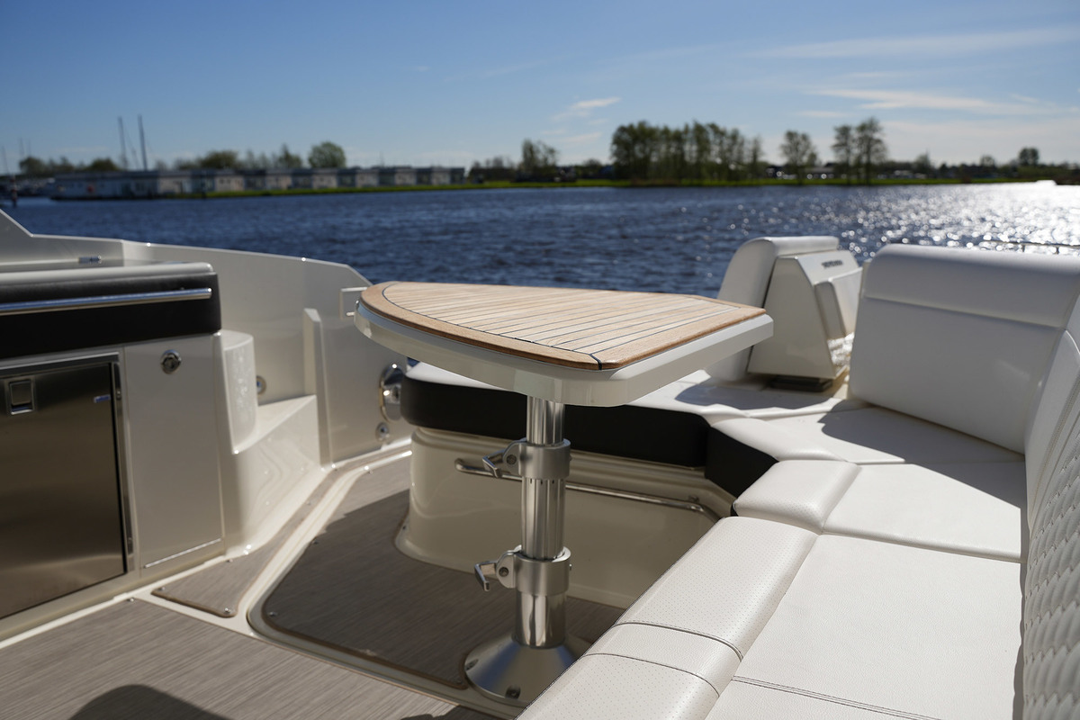 foto: 58 Sea Ray Sundancer 320