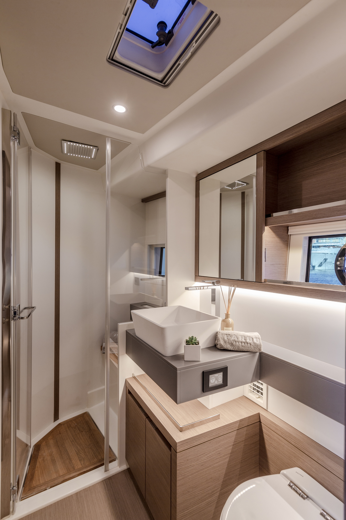 foto: 24 PARDO YACHTS GT 52 