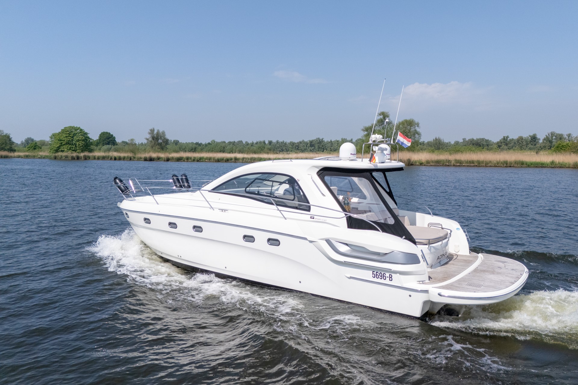 foto: 118 Bavaria 43 HT