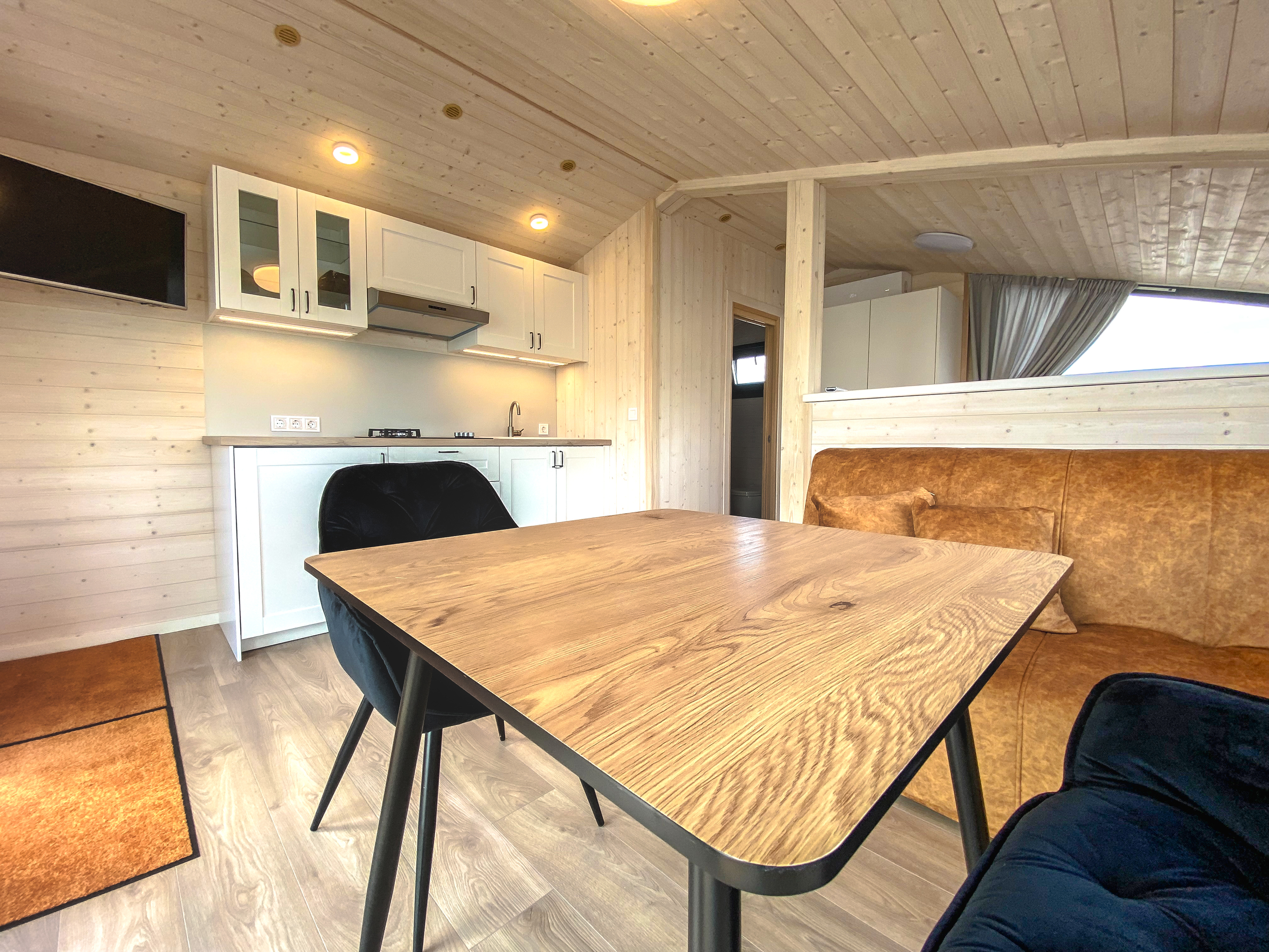 foto: 17 Twin M-Cabin Houseboat