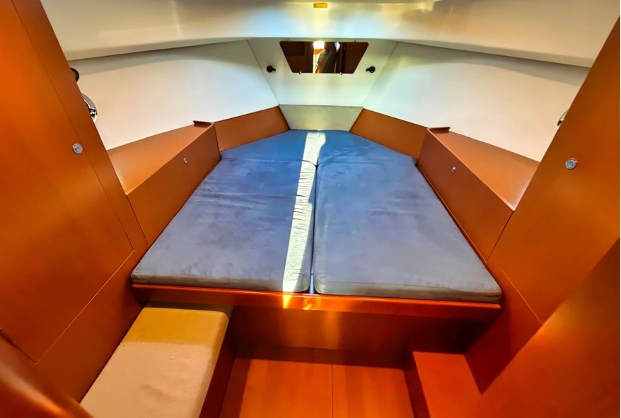 foto: 74 Beneteau Beneteau Swift Trawler 34 Flybridge