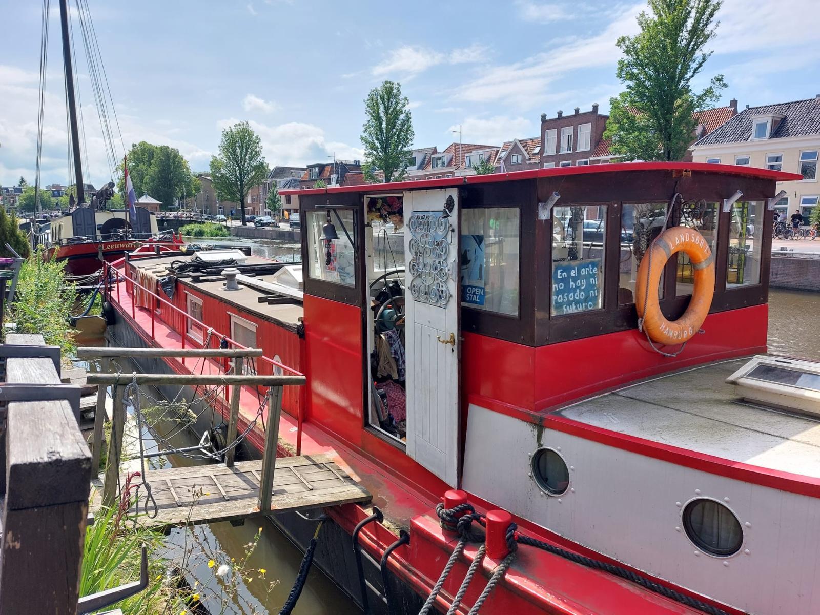 foto: 16 Woonschip 20.80