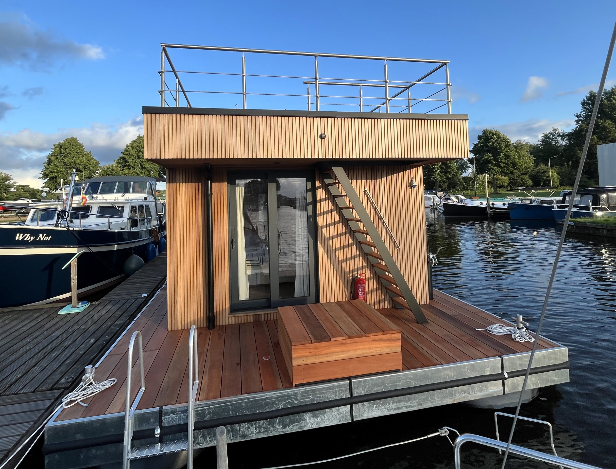 foto: 46 Surla 12 Houseboat Met (koop)ligplaats