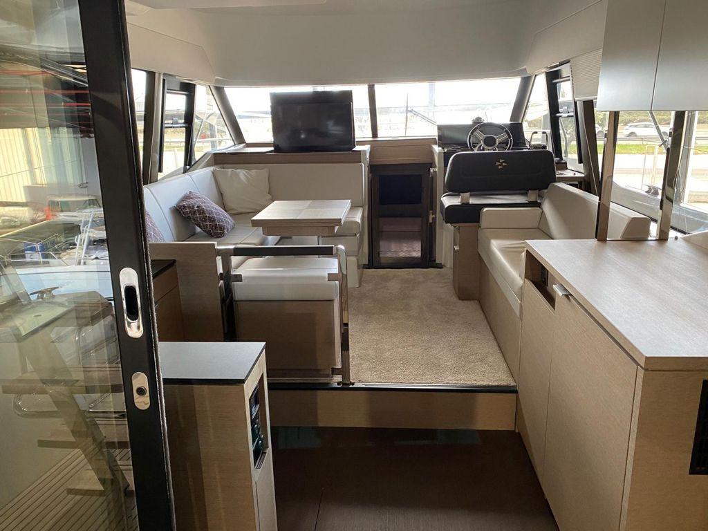 foto: 18 Prestige 420 Fly