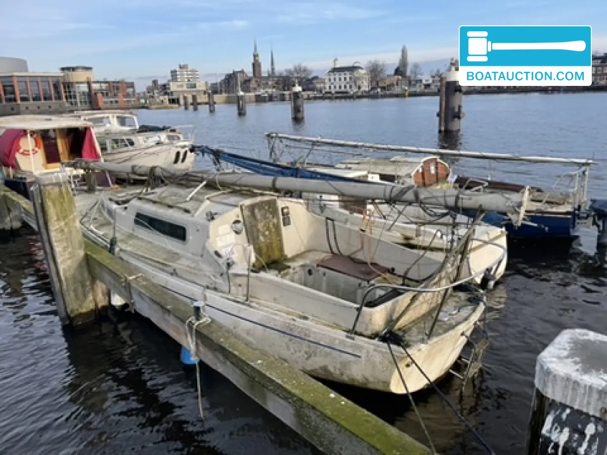 foto: 9 Kajuitzeilboot 700