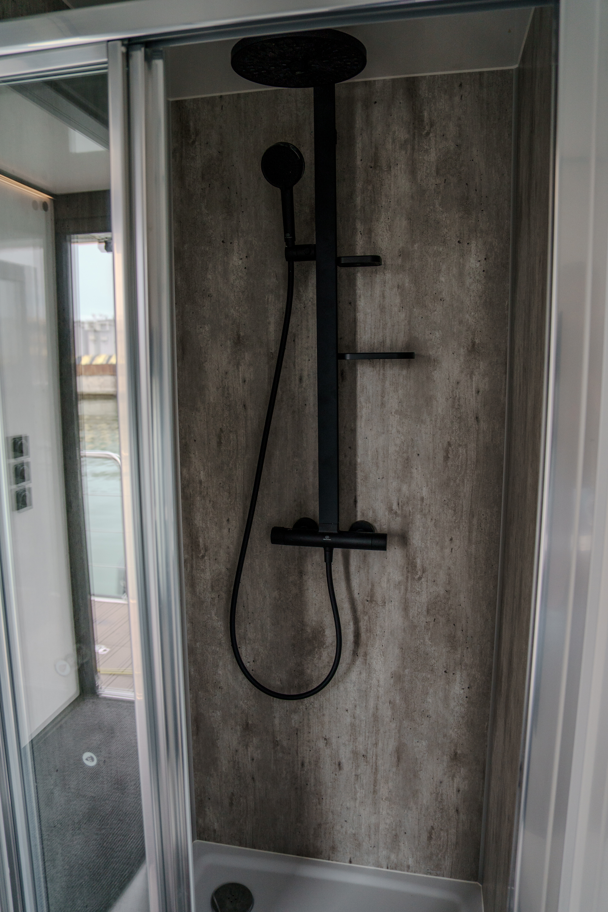 foto: 24 Nordic Season NS 43 EVO 37 CE-C Houseboat