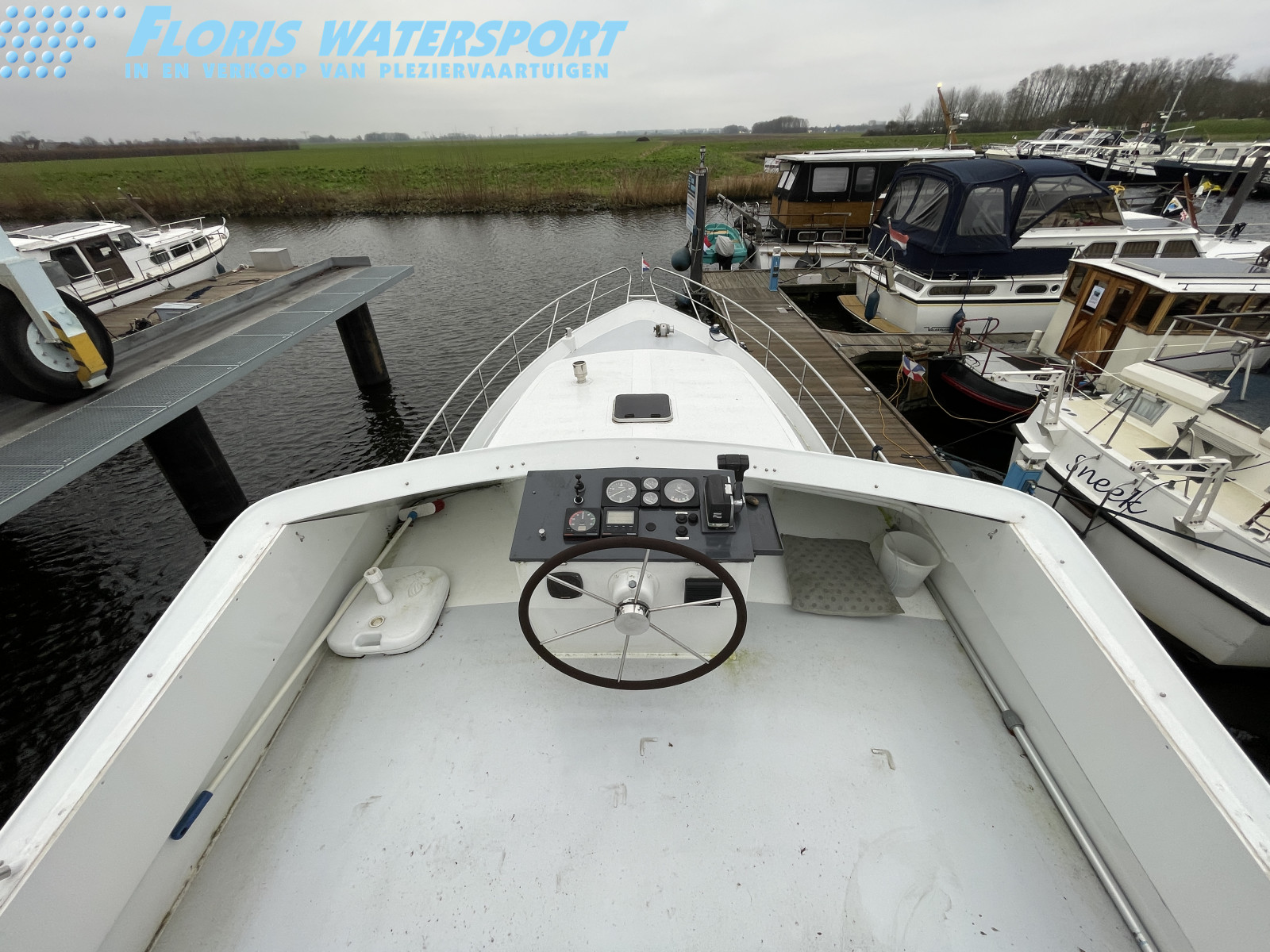 foto: 19 Valkkruiser 1200 Flybridge