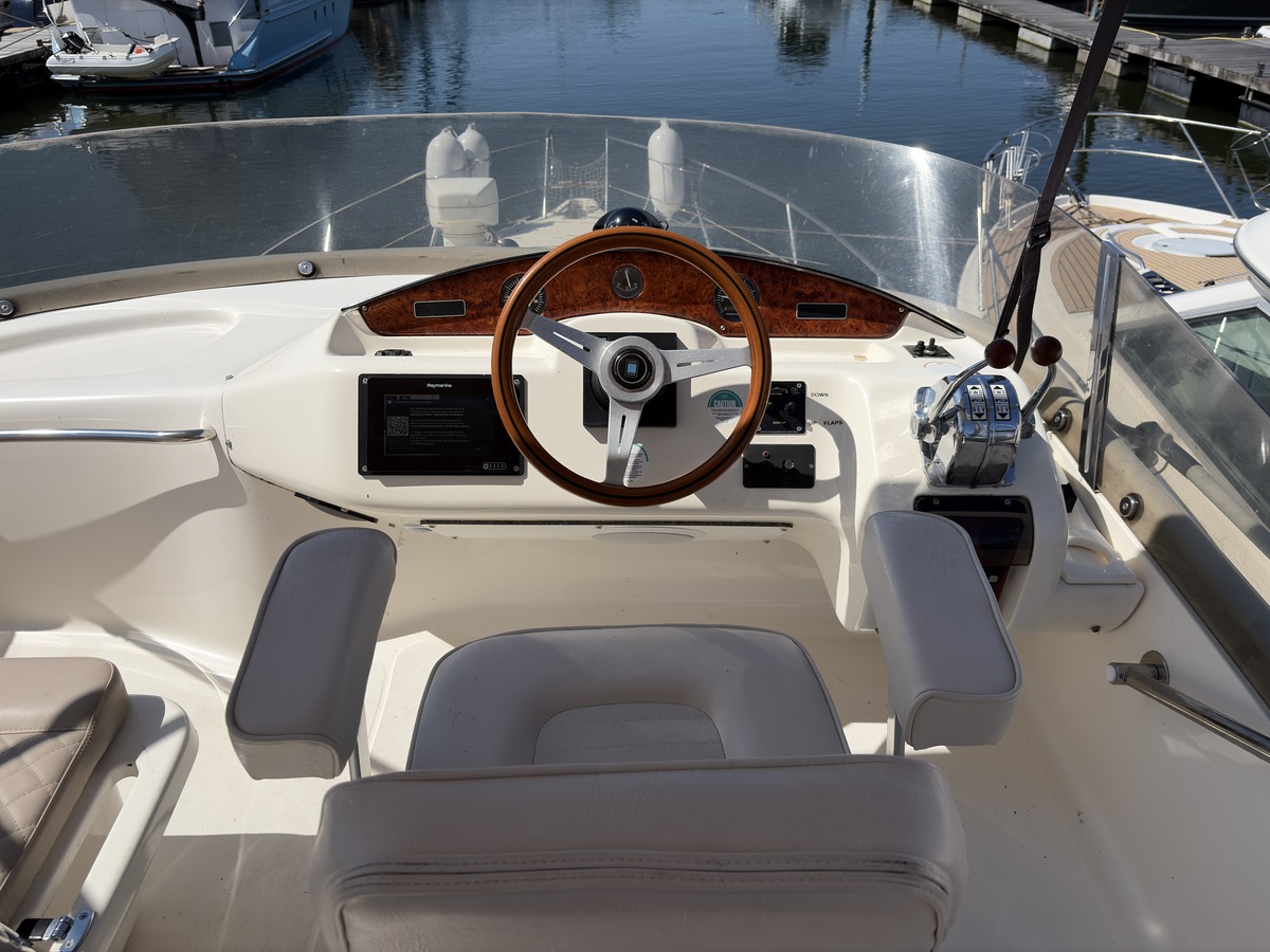 foto: 23 Cranchi 40 Atlantique