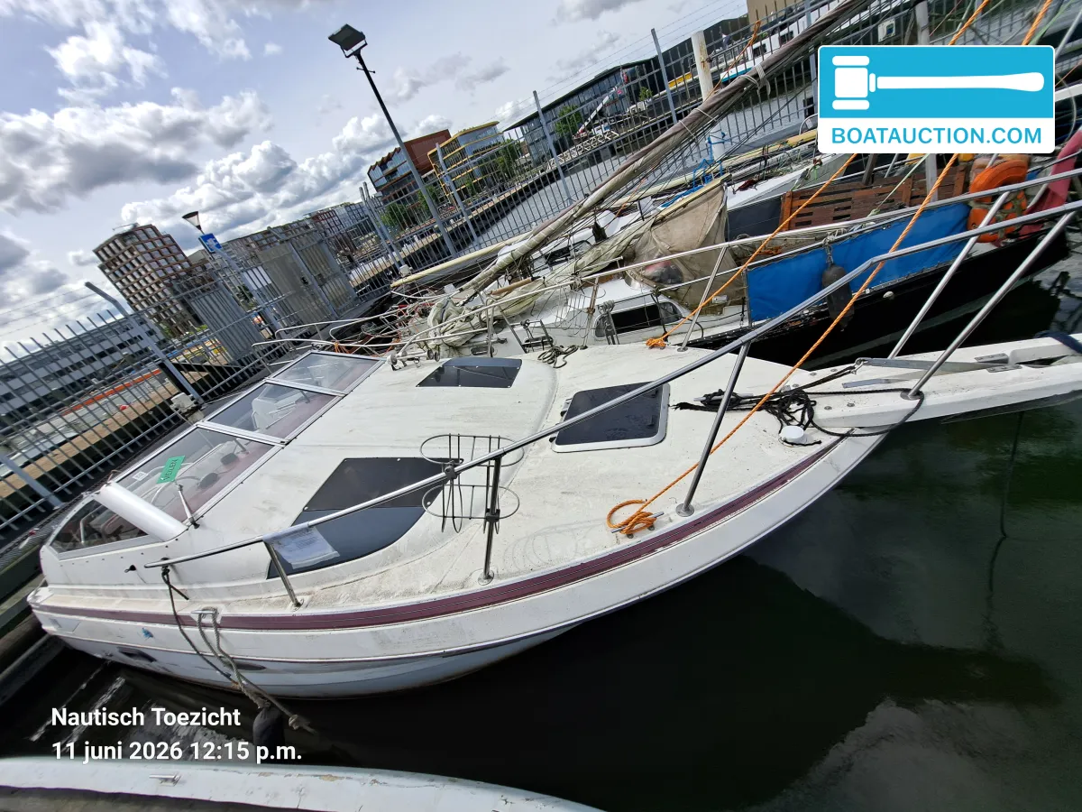 hoofdfoto: 1 Maxum 770