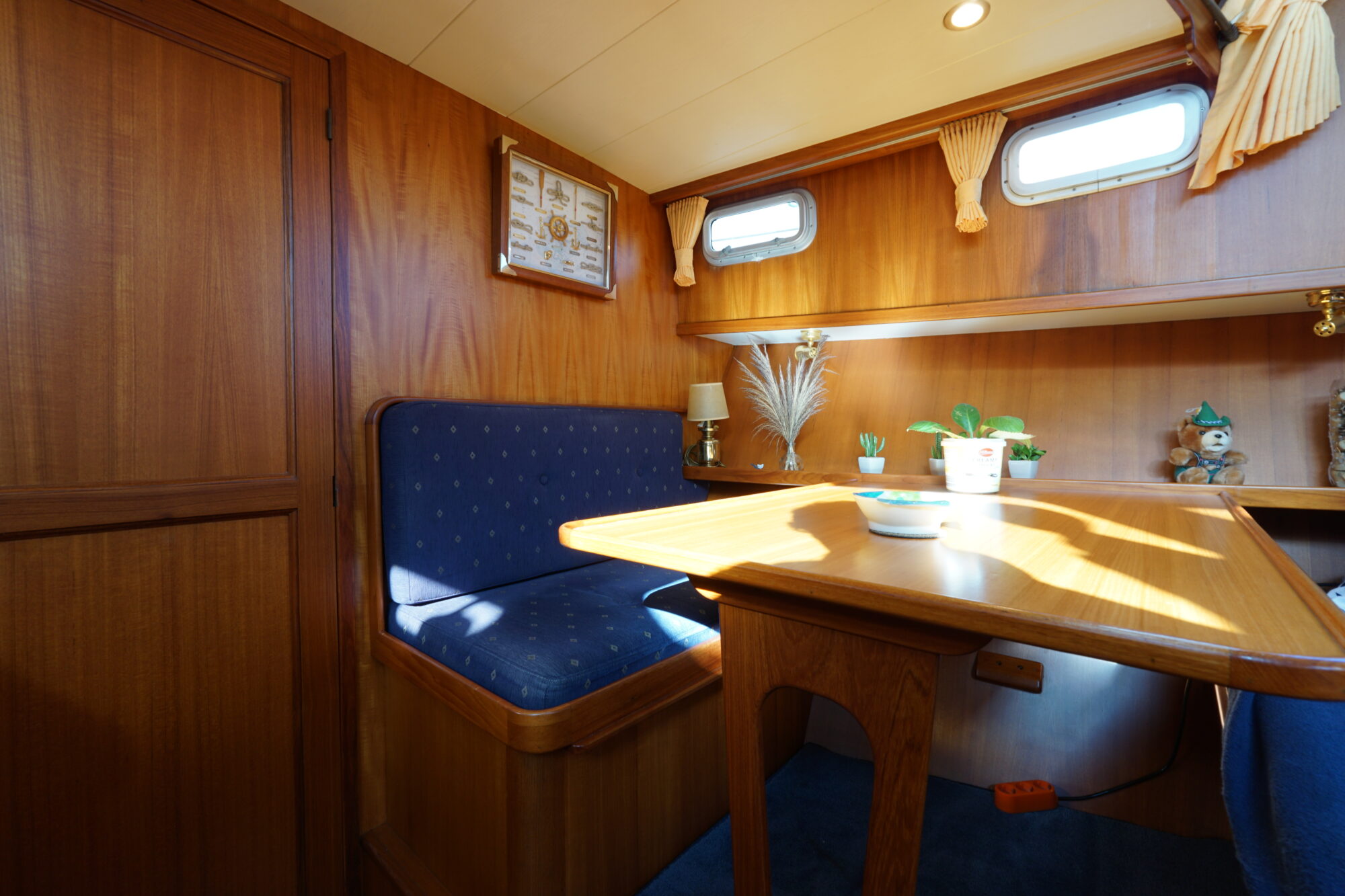 foto: 110 Privateer Privateer 40 XL Cabrio