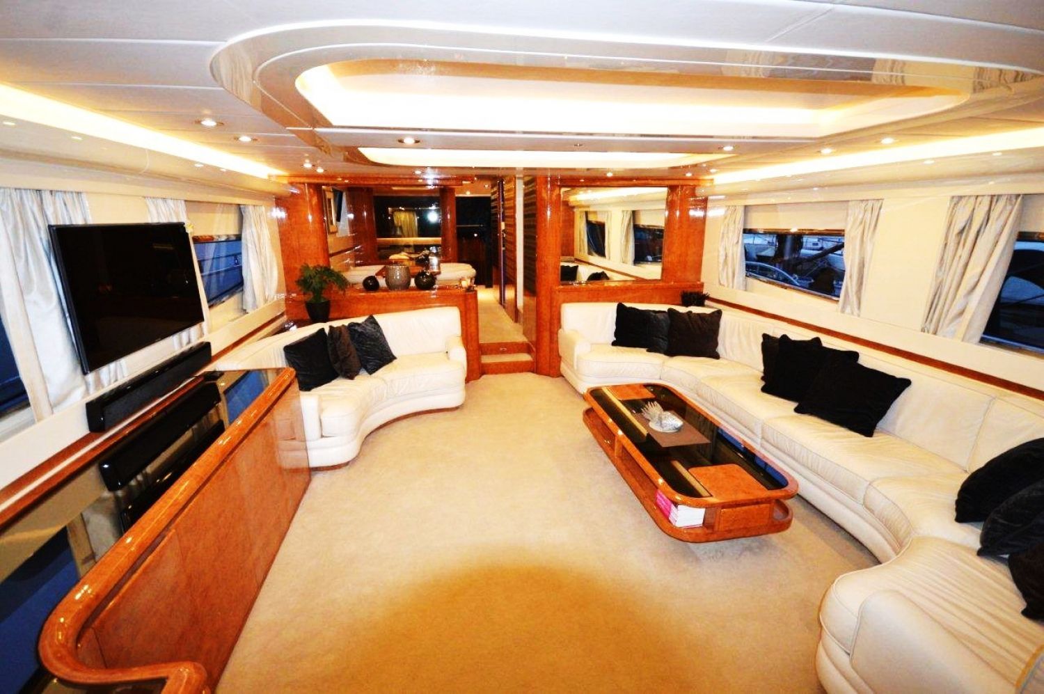 foto: 14 Riva 24 Opera