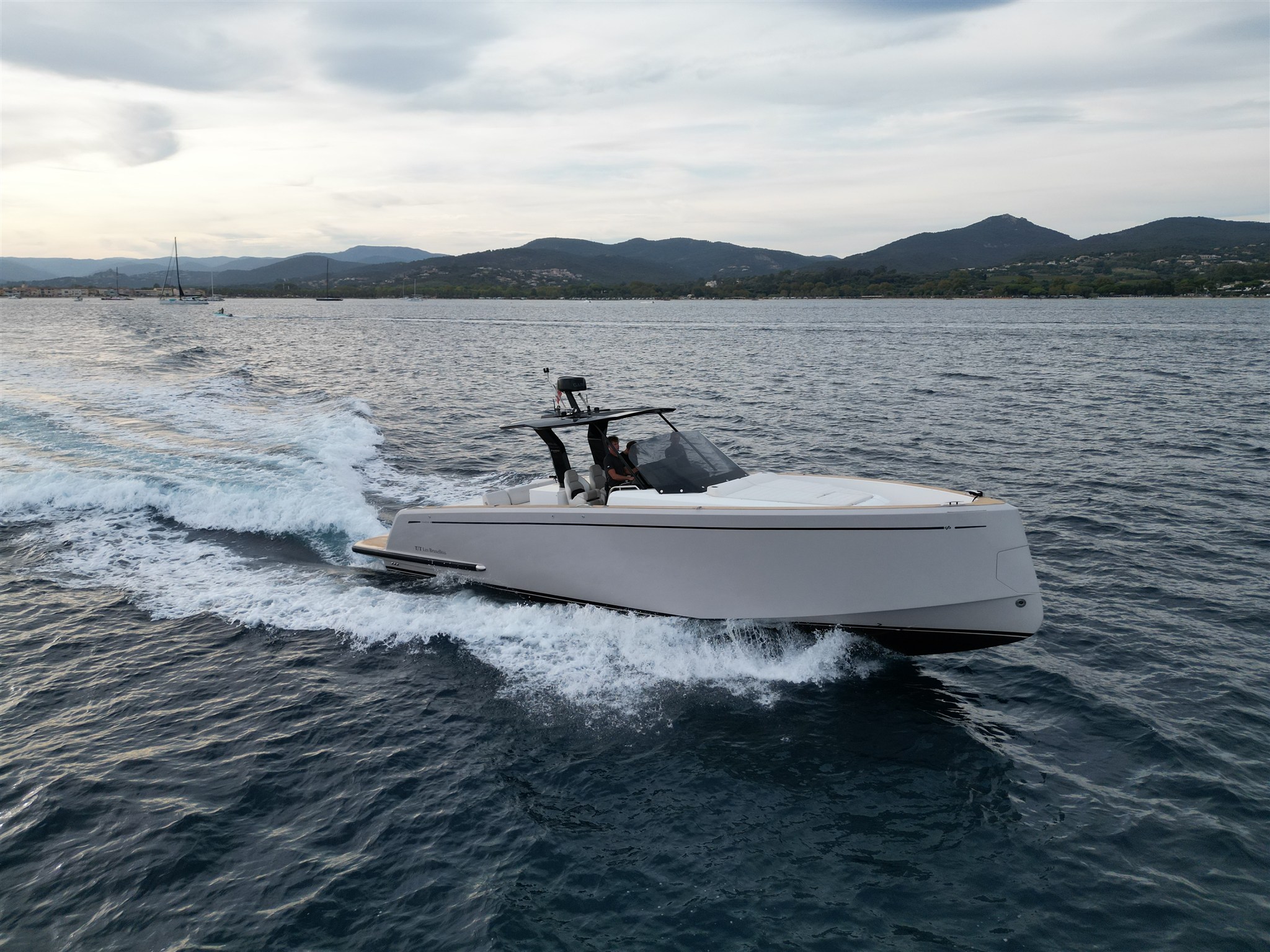 foto: 32 Pardo Yachts 38