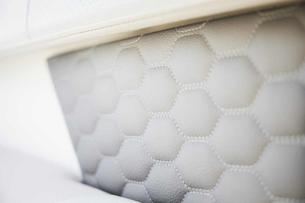 foto: 75 Sea Ray SDX 250