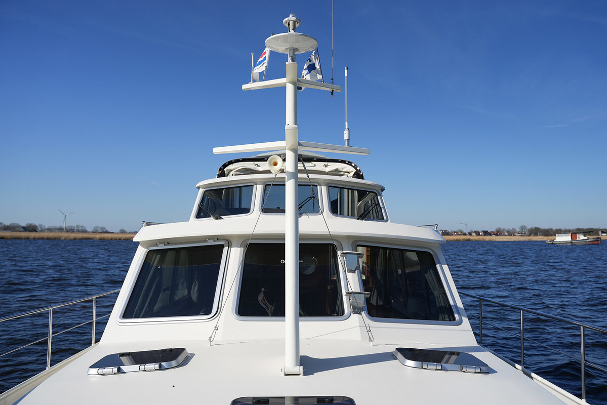foto: 67 Linssen Grand Sturdy 410 AC Variotop met stabilisator