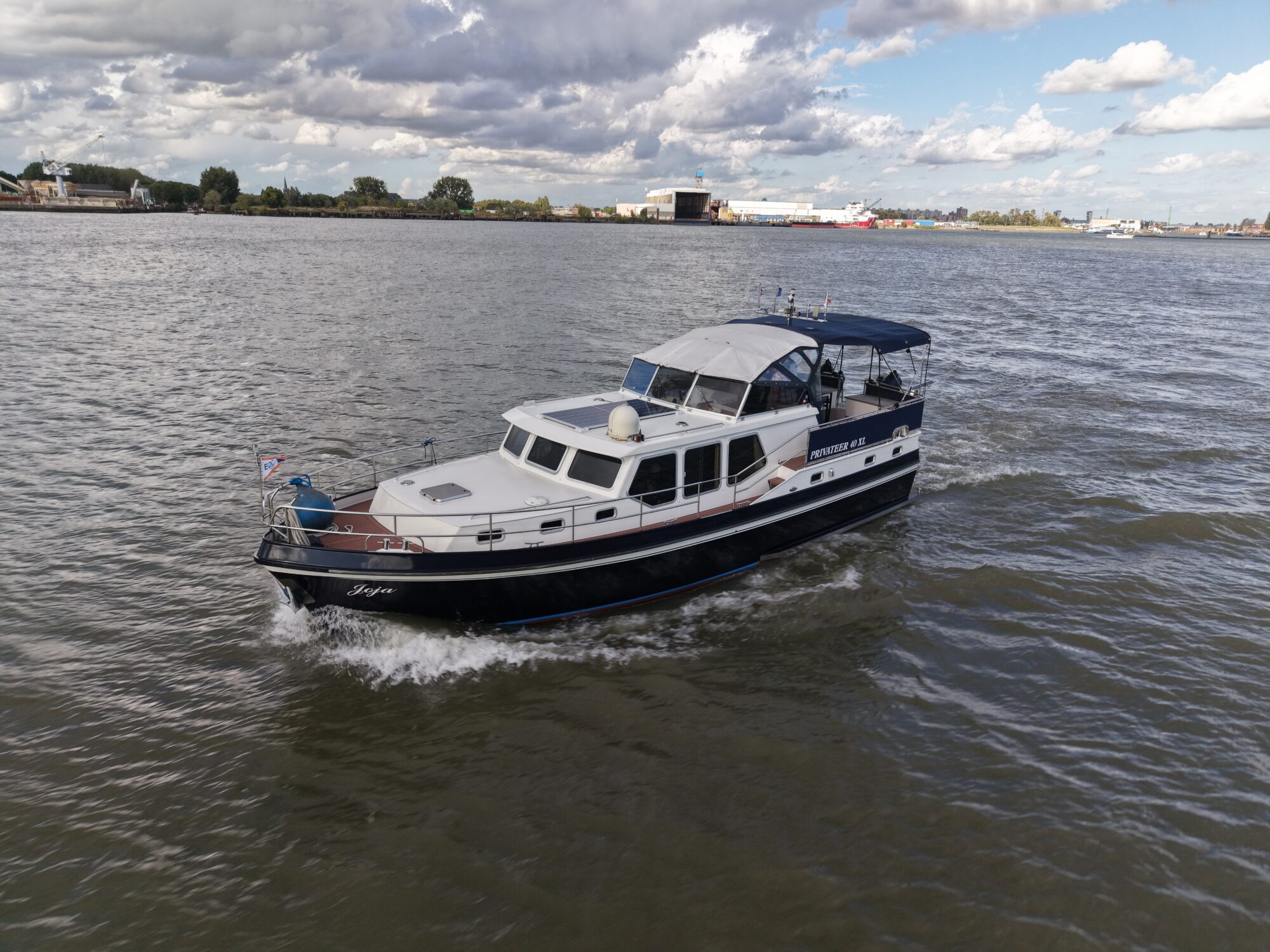 foto: 111 Privateer Privateer 40 XL Cabrio
