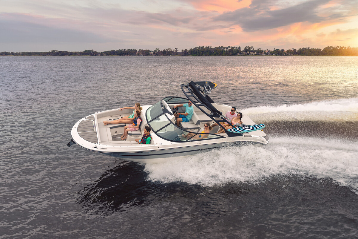 foto: 40 Sea Ray SDX 270 Surf