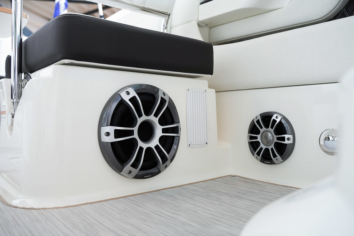 foto: 51 Sea Ray SLX 250