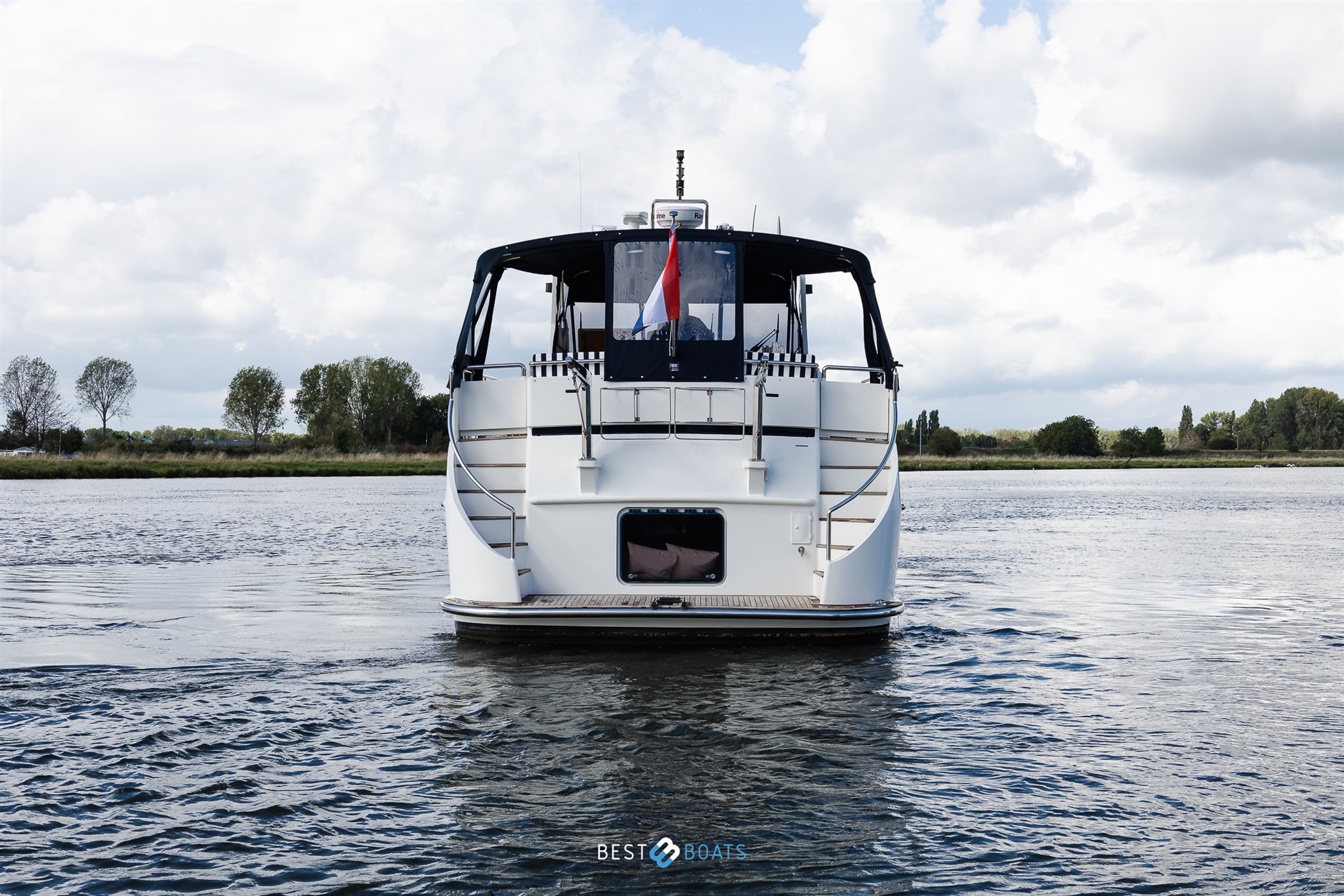 foto: 32 Linskens Catfish 1500