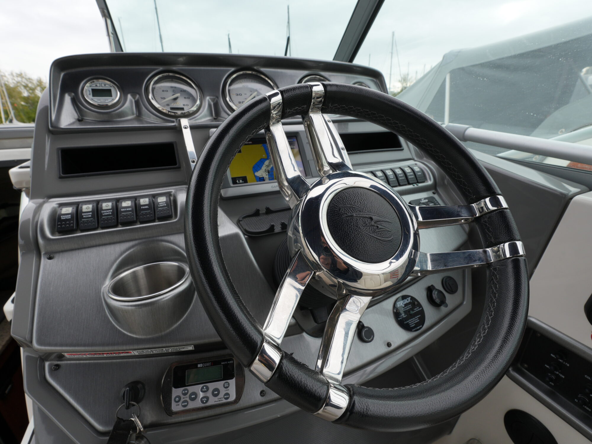 foto: 51 Monterey Monterey 260 Sport Cruiser