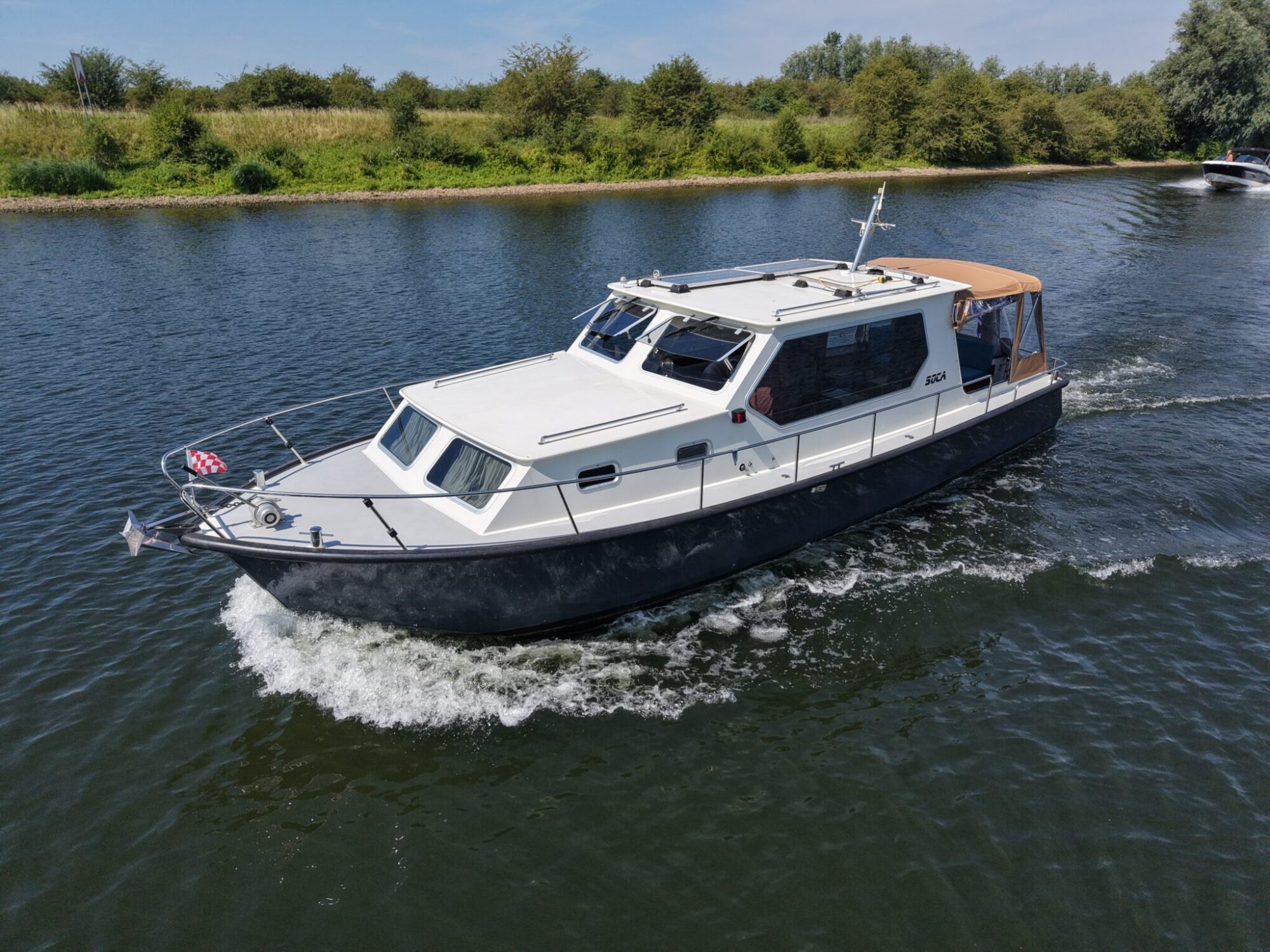foto: 37 Bege Bege 1000 OK Spiegeldeur
