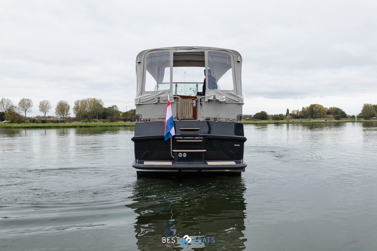 foto: 42 Linssen Grand Sturdy 34.9 AC