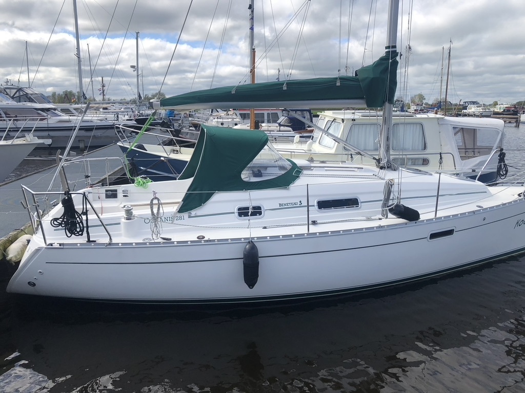foto: 21 Beneteau Oceanis 281