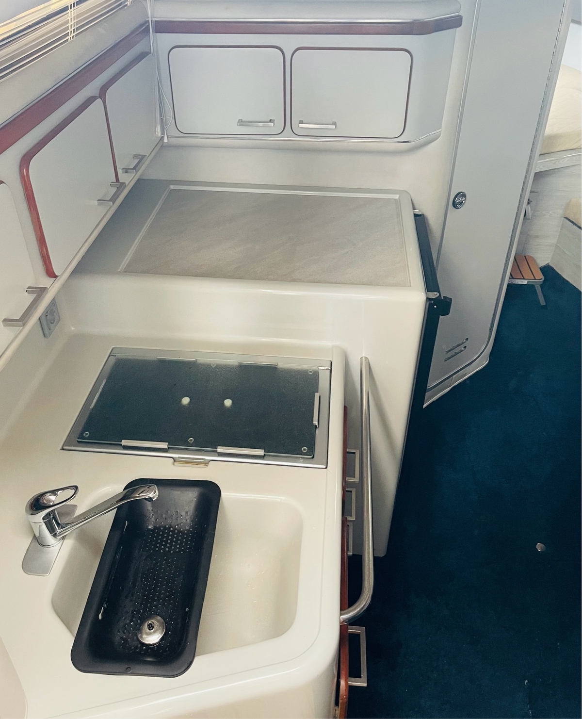 foto: 46 Sea Ray 310 Sundancer 