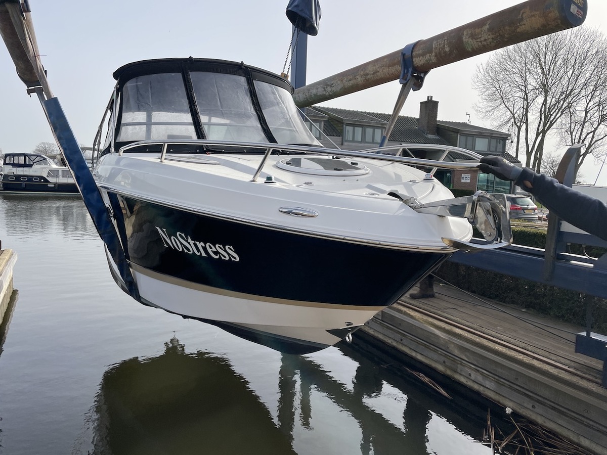 foto: 18 Four Winns 265 S