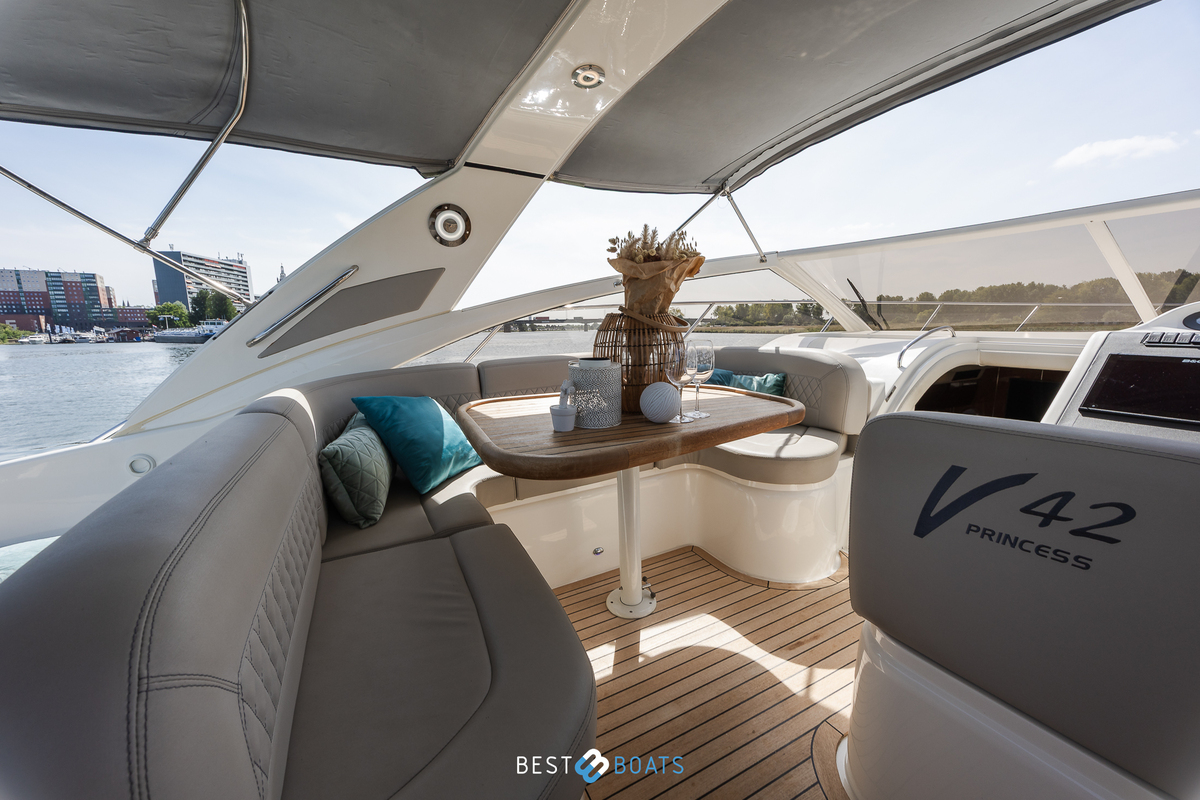 foto: 42 Princess V42