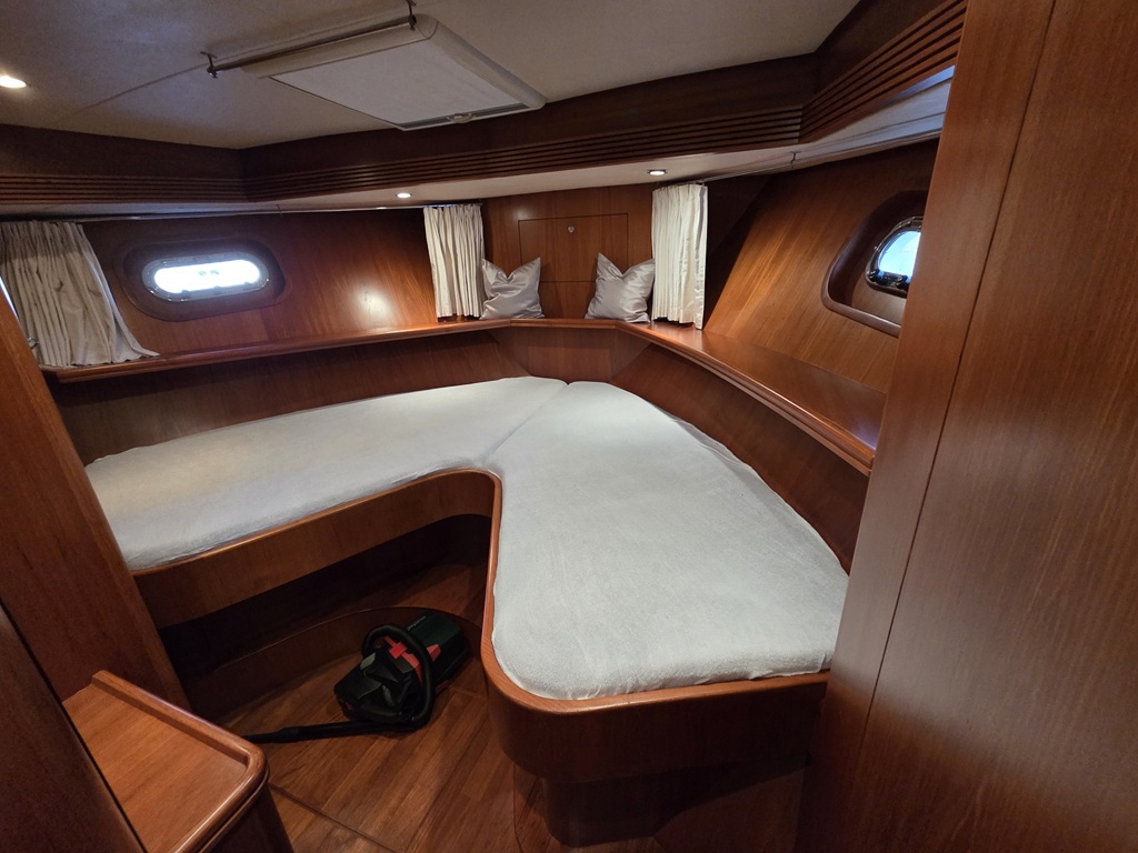 foto: 41 Valk Valk Continental 15.50 FR