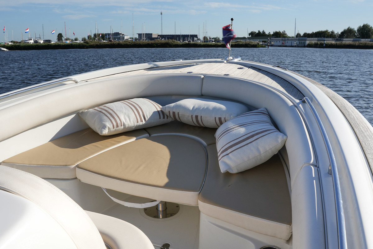 foto: 37 Chris Craft Catalina 23