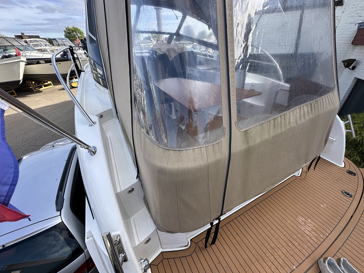 foto: 28 Bavaria  S30
