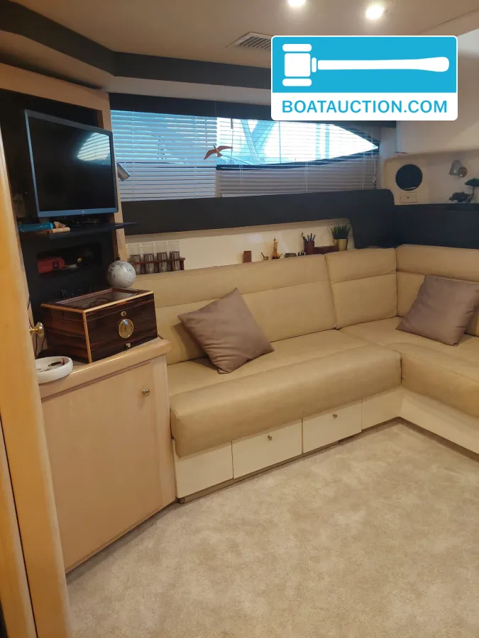 foto: 16 Carver Mariner 350