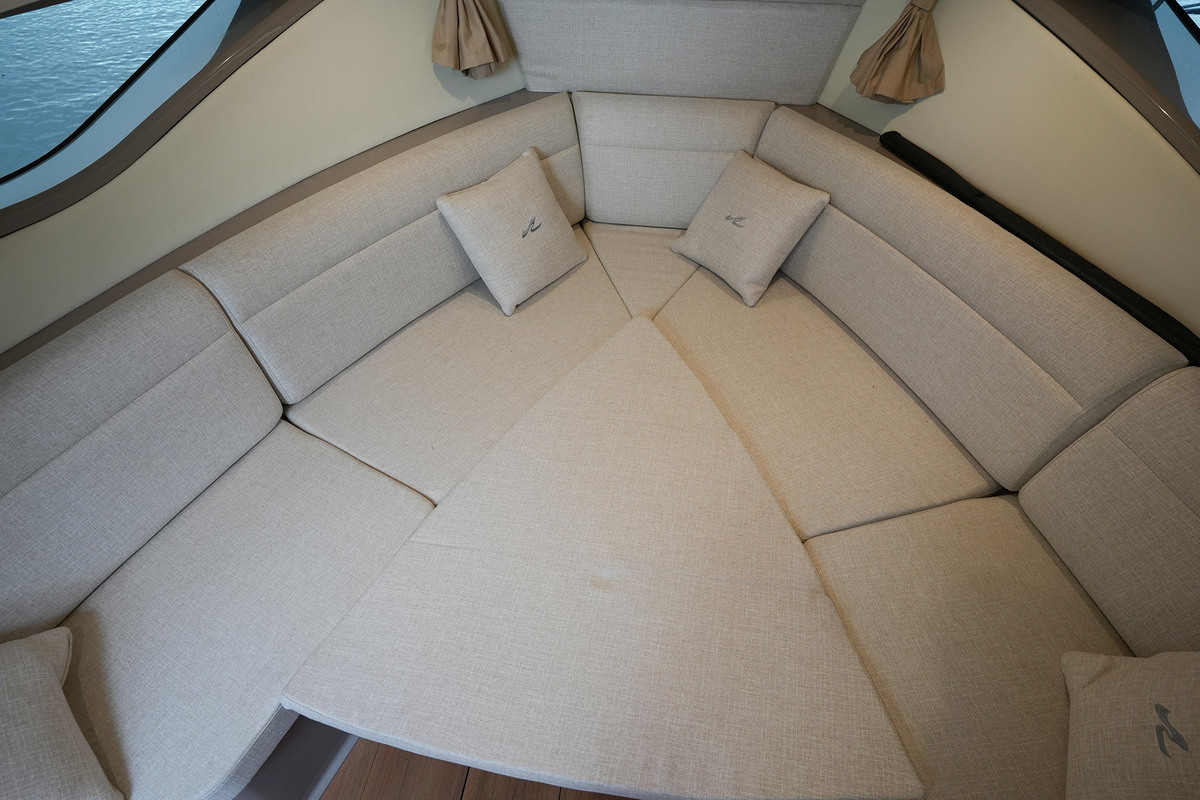 foto: 71 Sea Ray Sundancer 320