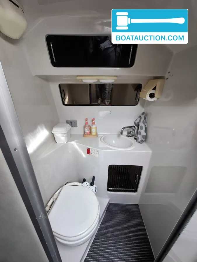 foto: 16 Chaparral 2370 SL