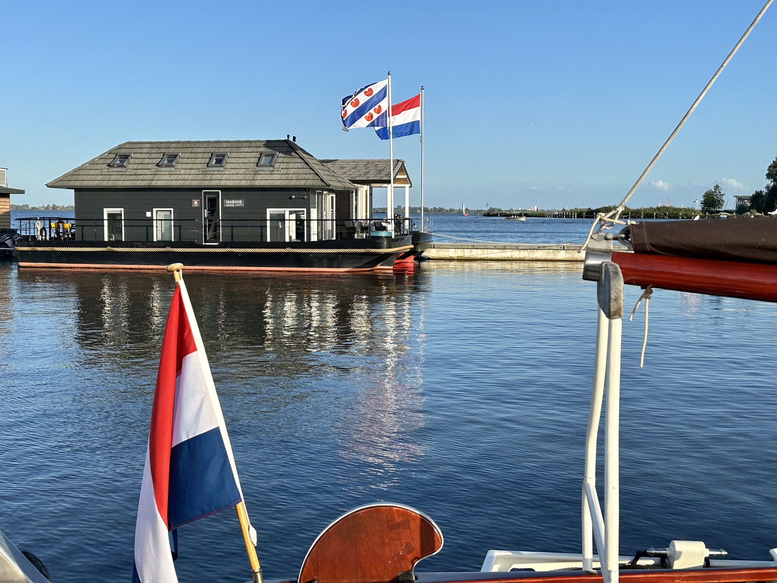 foto: 41 Prins HomeShip 1350 | VaarHuis | Houseboat