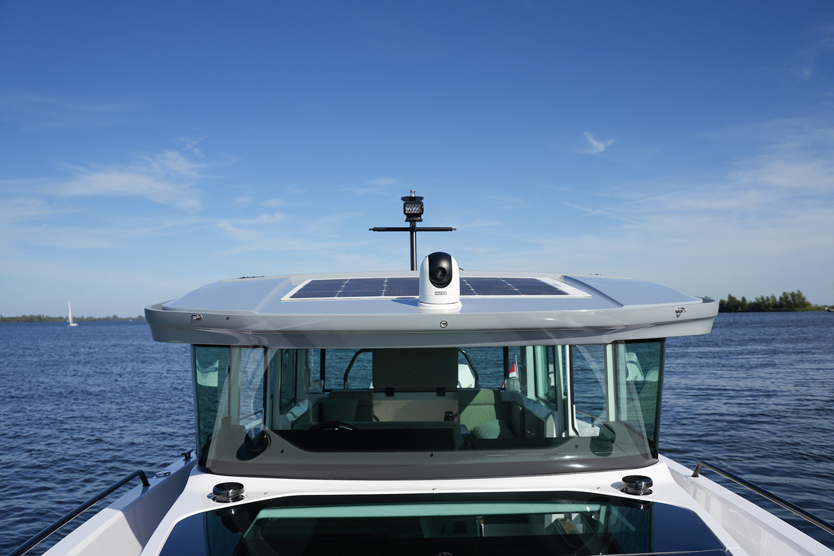 foto: 88 Axopar  37 XC Cross Cabin Mediterrana Edition