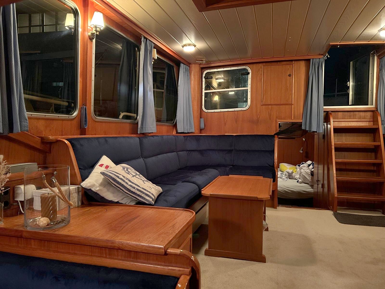 foto: 84 Monty Bank Monty Bank Kotter 41 AK Cabrio