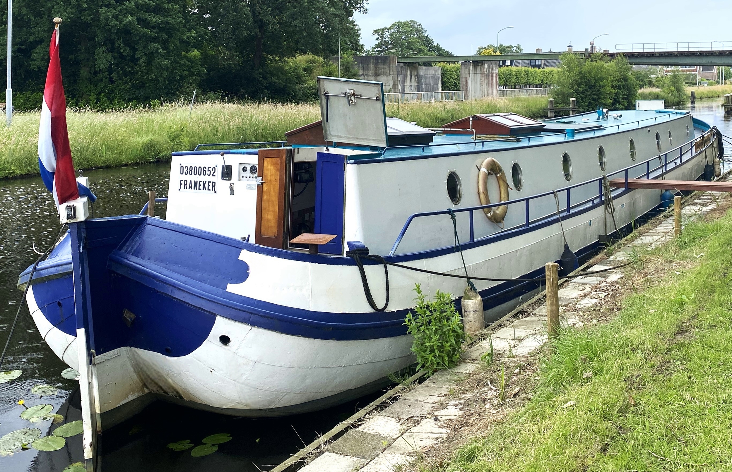 hoofdfoto: 1 Skutsje Varend Woonschip 19.98